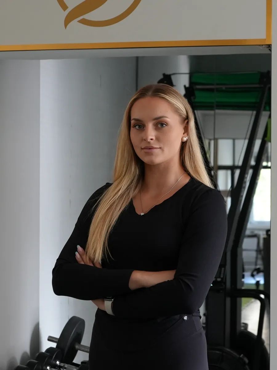 Nikola, trenerka i magister dietetyki